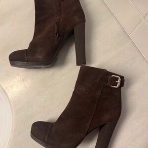 Chic Brown Suede Heeled Boots